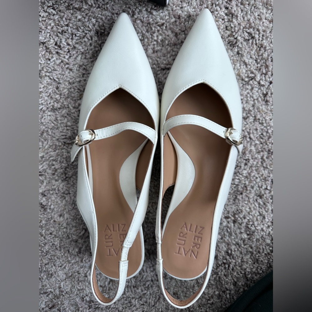 Naturalizer
Grayson Mary Jane Slingback - Picture 7 of 7